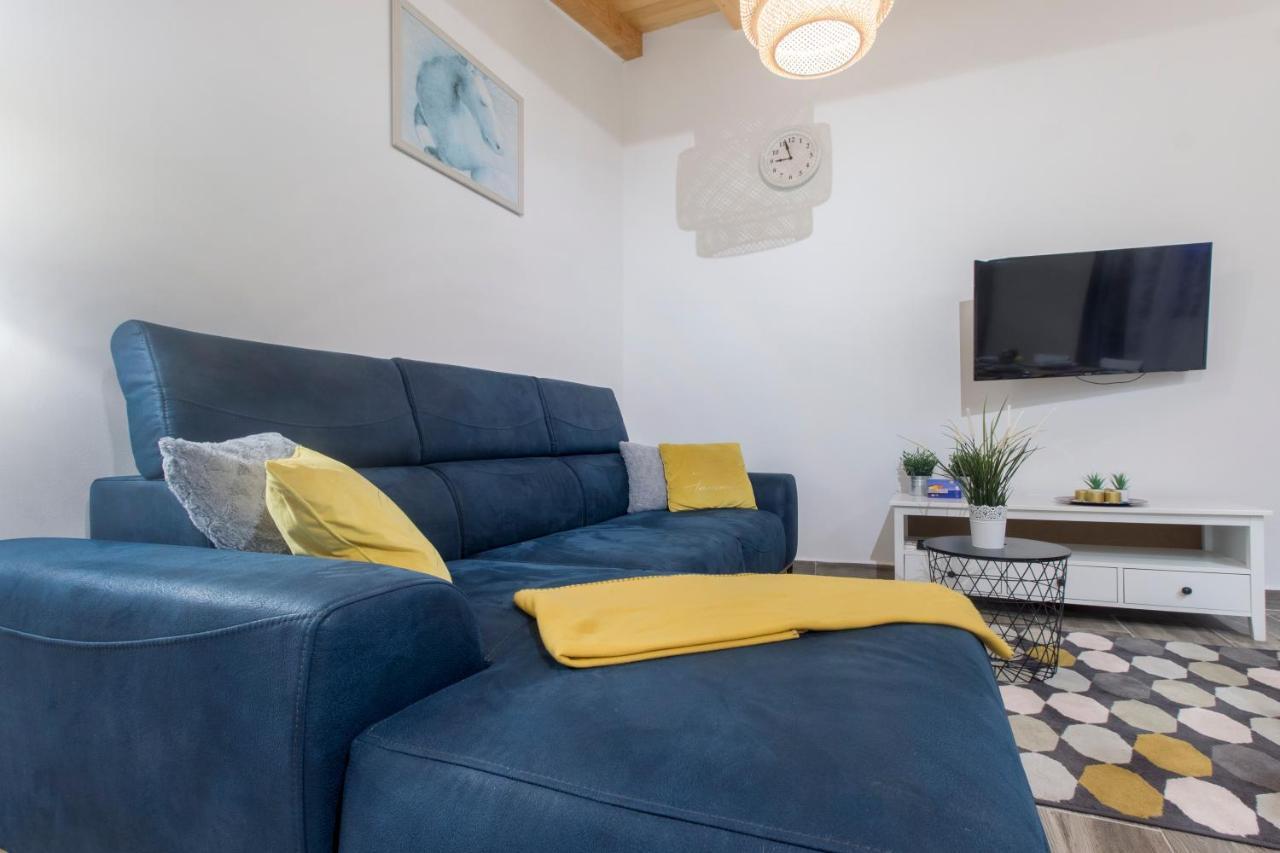 Luxury House Ivan With 4 Bedrooms Divojevici Exterior foto